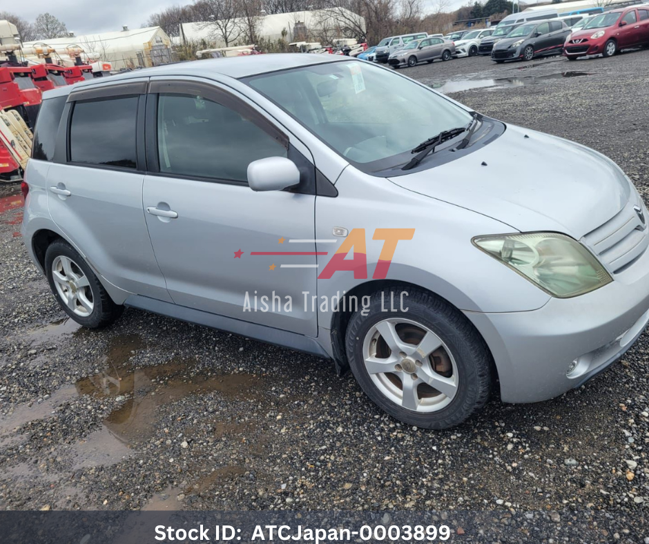 2004 Toyota IST